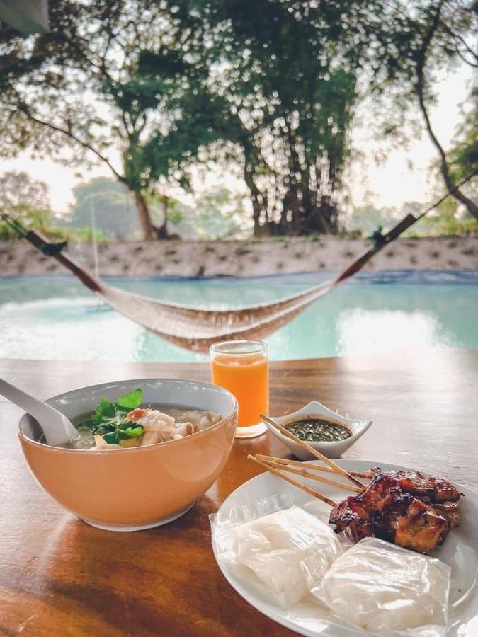 บ้านต้นไม้โฮมสเตย์อุทัยธานี Buitenkant foto